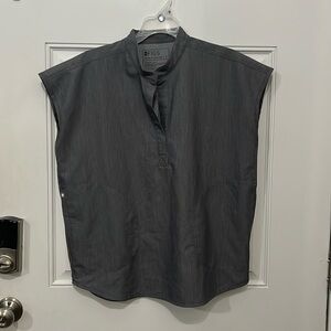 FIGS scrub set in Graphite - S top & MP pants